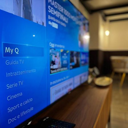 דירות Regina Milano In Verona - Sky Tv, Wifi E Breakfast Box מראה חיצוני תמונה